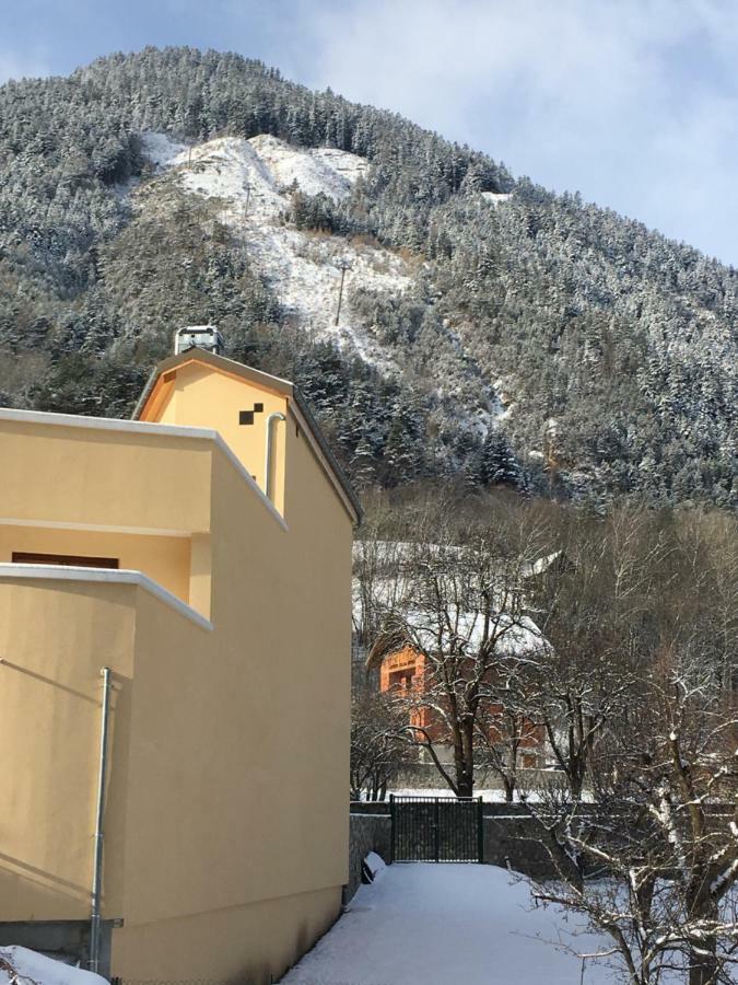 Tout Schuss Saint-Etienne-de-Tinee Exterior photo